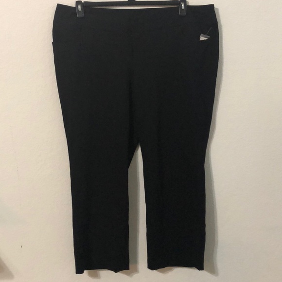 INC International Concepts Plus Ponte Pull-On - Picture 2 of 6